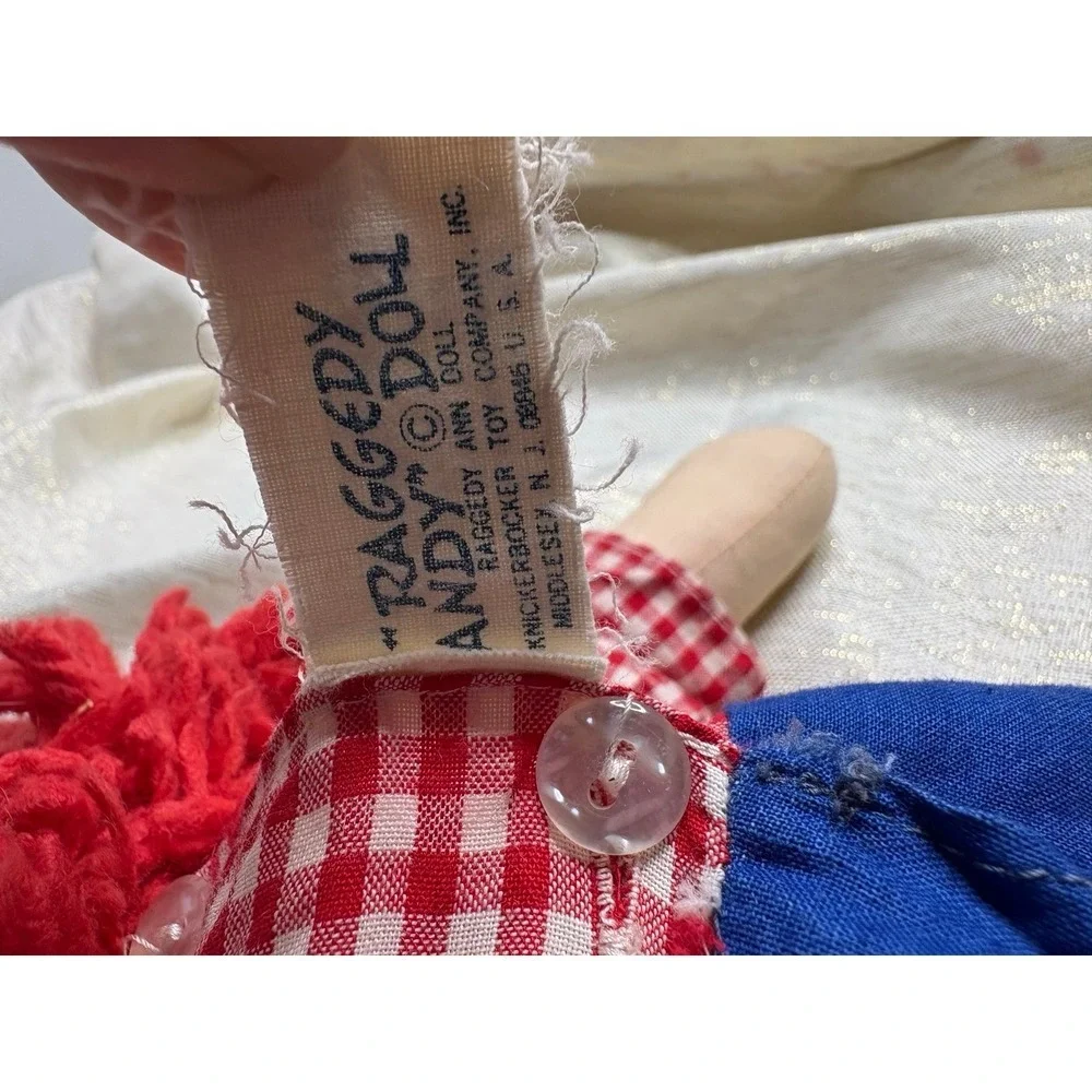 Vintage Knickerbocker raggedy Ann doll and book